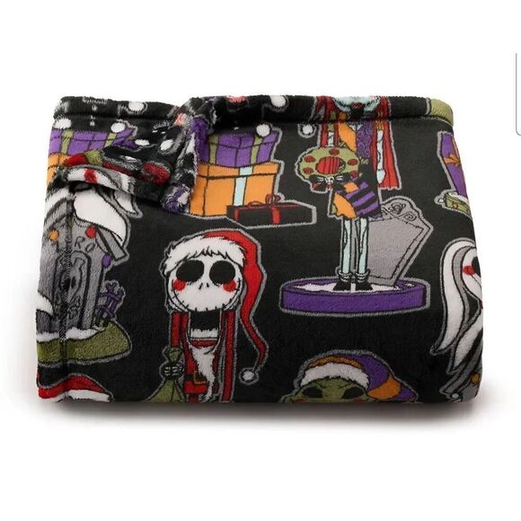 Disney Tim Burton's The Nightmare before Christmas oversized plush throw blanket - Picture 1 of 3